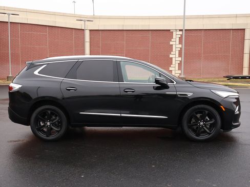 Used 2024 Buick Enclave Essence w/ Experience Buick Package image 36