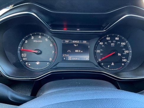 Used 2022 Chevrolet TrailBlazer LT w/ Driver Confidence Package image 8