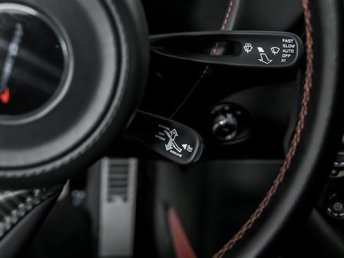 Used 2018 McLaren 720S Performance RWD image 32