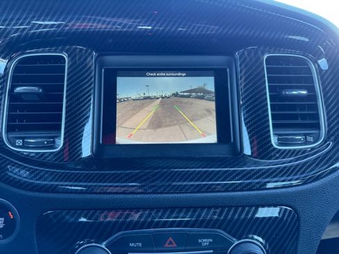Used 2022 Dodge Charger SXT RWD image 21