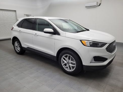 Used 2024 Ford Edge SEL image 11
