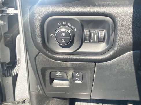 Used 2025 RAM 1500 Laramie RWD image 23