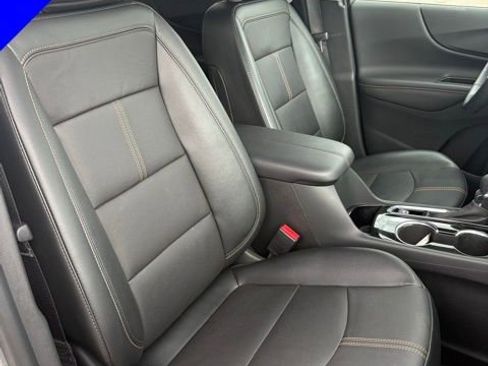 Used 2023 Chevrolet Equinox Premier image 32