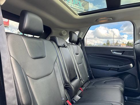 Used 2018 Ford Edge Titanium w/ Equipment Group 302A image 20