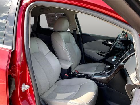 Used 2012 Buick Verano FWD image 5