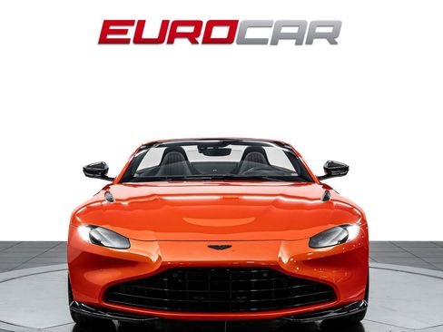 Used 2022 Aston Martin V8 Vantage Roadster image 10