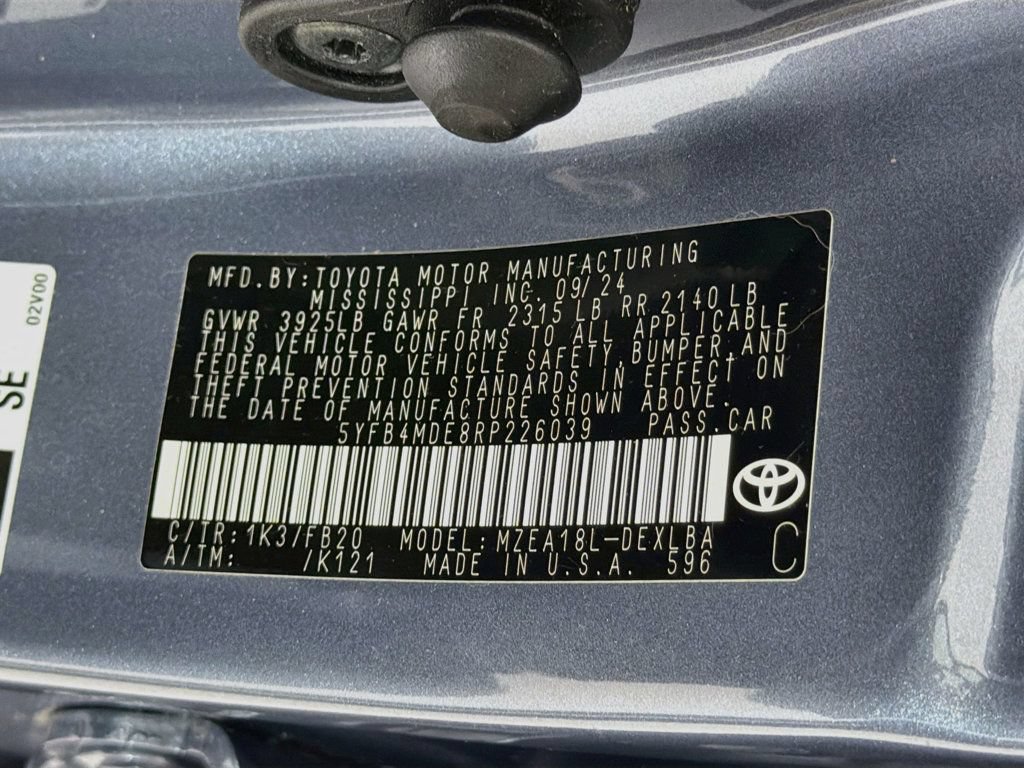 Used 2024 Toyota Corolla LE FWD image 33