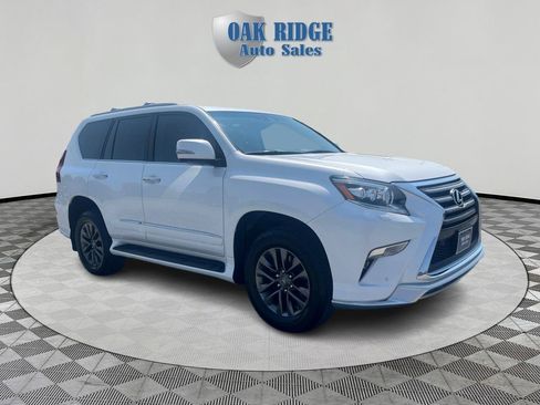 Used 2017 Lexus GX 460 Premium AWD/4WD image 3