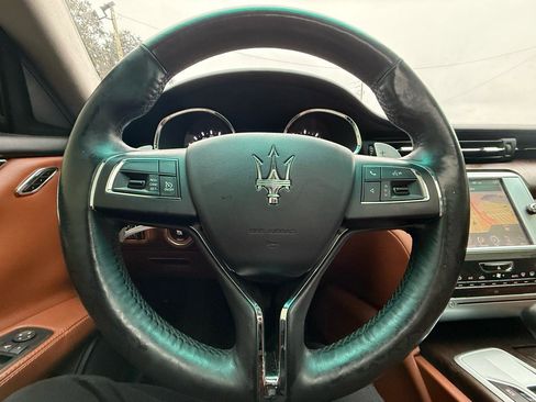 Used 2016 Maserati Quattroporte S Q4 AWD/4WD image 21