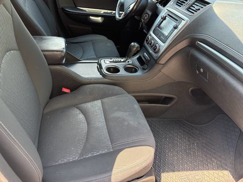 Used 2014 GMC Acadia SLE AWD/4WD image 8