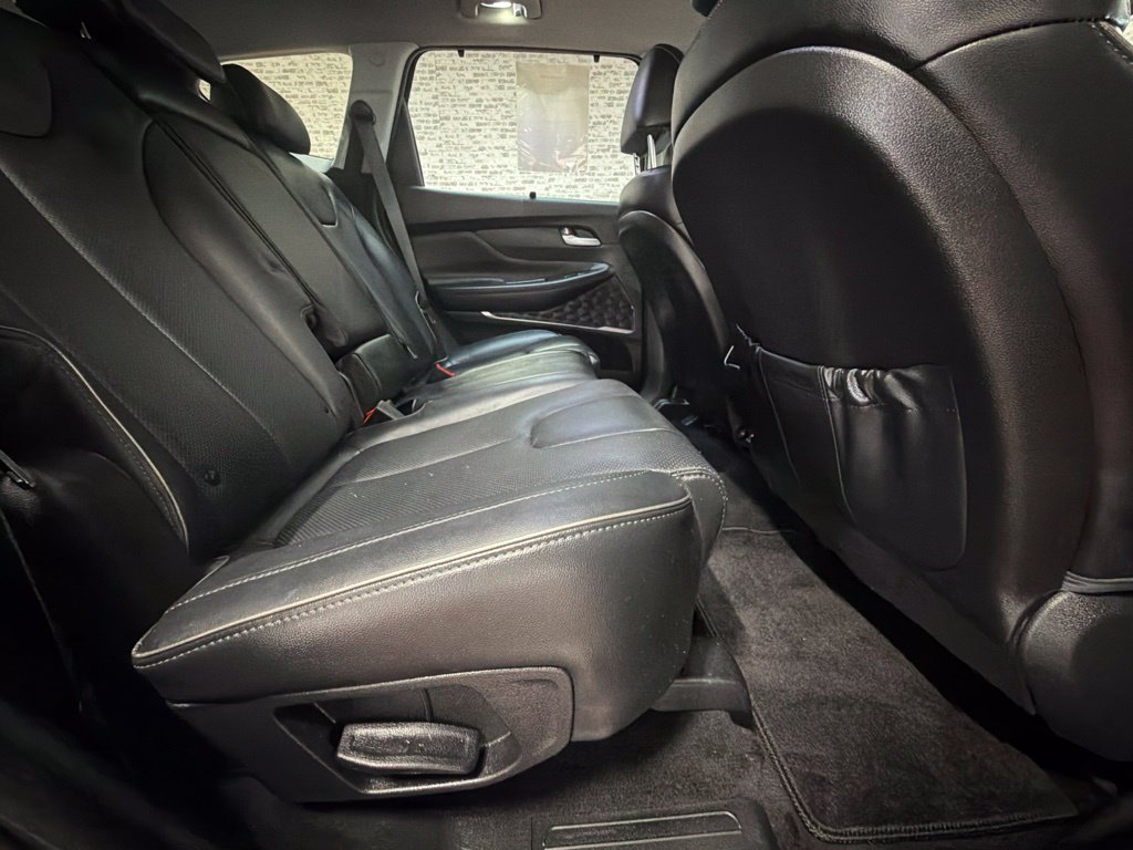 Used 2023 Hyundai Santa Fe Limited AWD/4WD image 14