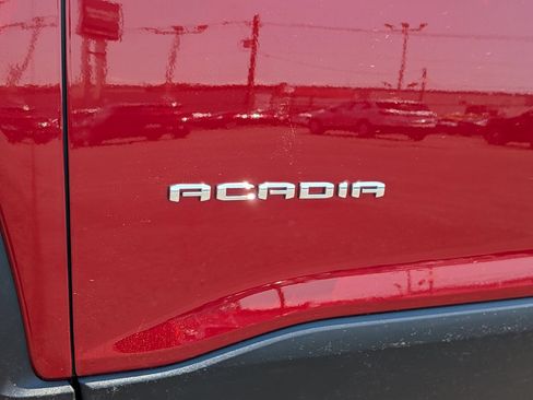 Used 2023 GMC Acadia SLT w/ Preferred Package AWD/4WD image 31