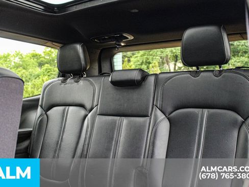 Used 2022 Jeep Wagoneer Series II w/ Premium Group I AWD/4WD image 19