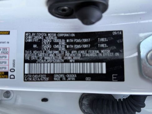 Used 2015 Toyota 4Runner SR5 image 38