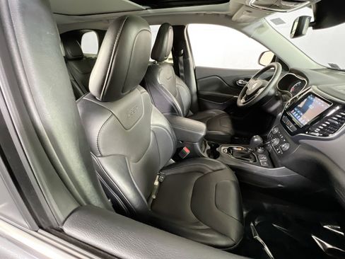 Used 2022 Jeep Cherokee Limited image 27