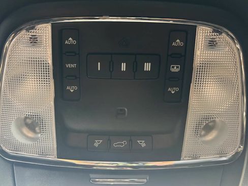 Used 2016 Jeep Grand Cherokee Overland AWD/4WD image 48