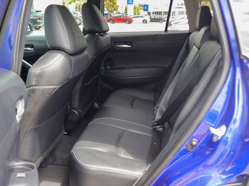 Used 2024 Toyota Corolla Cross XLE w/ Convenience Package FWD image 10