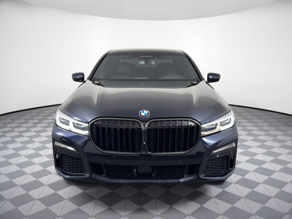 Used 2021 BMW 750i xDrive w/ Luxury Rear Seating Package AWD/4WD image 6