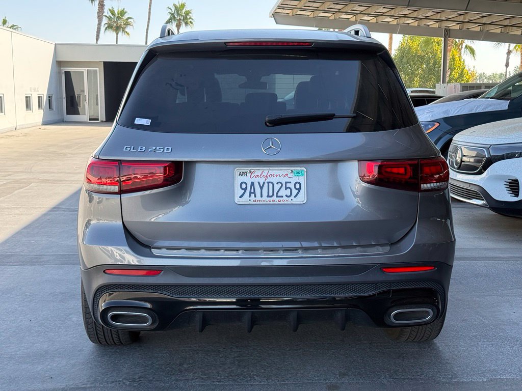 Used 2022 Mercedes-Benz GLB 250 image 4