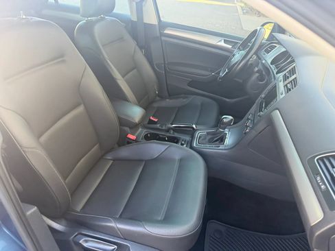 Used 2015 Volkswagen Golf TDI S FWD image 15