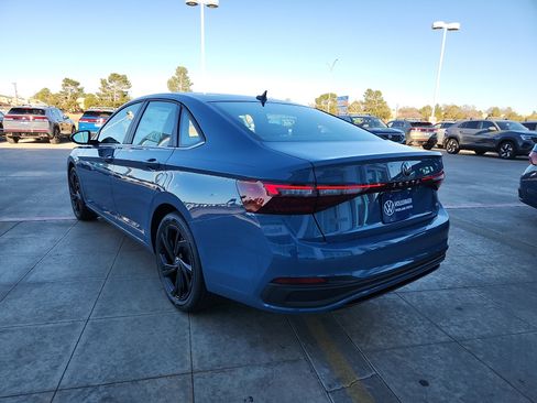 New 2026 Volkswagen Jetta SE image 5