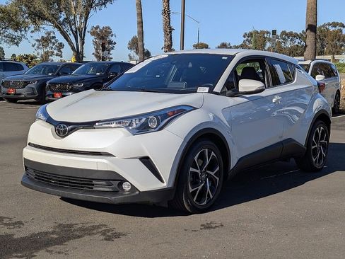 Used 2019 Toyota C-HR Limited image 6