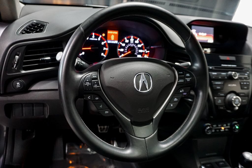 Used 2014 Acura ILX w/ Premium Package FWD image 42
