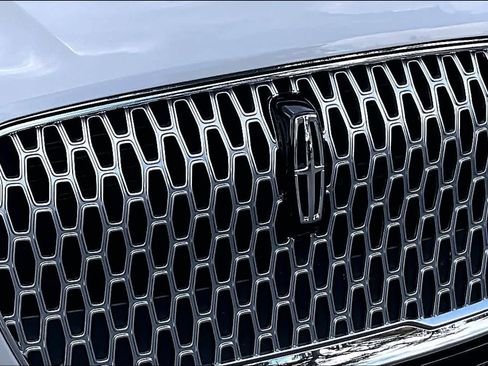 Used 2023 Lincoln Corsair FWD image 29
