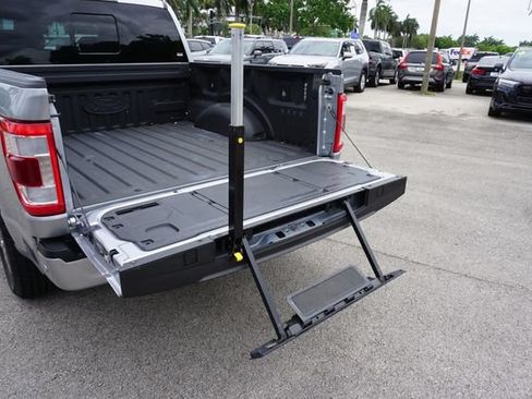 Certified 2022 Ford F150 Platinum w/ Equipment Group 701A High AWD/4WD image 19