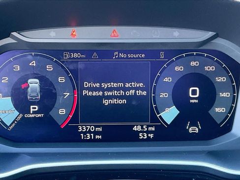 Certified 2025 Audi Q3 2.0T Premium w/ Convenience Package image 24