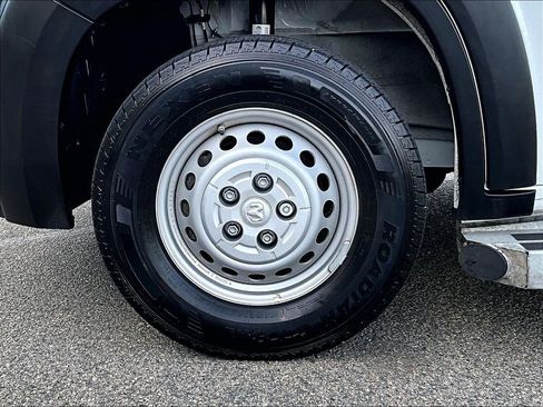 Used 2025 RAM ProMaster 2500 w/ U-Haul Equipment Group FWD image 7