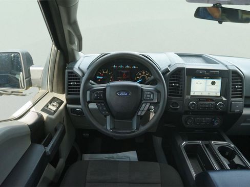 Used 2017 Ford F150 XL w/ Equipment Group 101A Mid RWD image 21