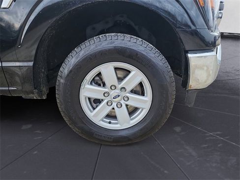 Used 2023 Ford F150 XLT w/ Trailer Tow Package image 9