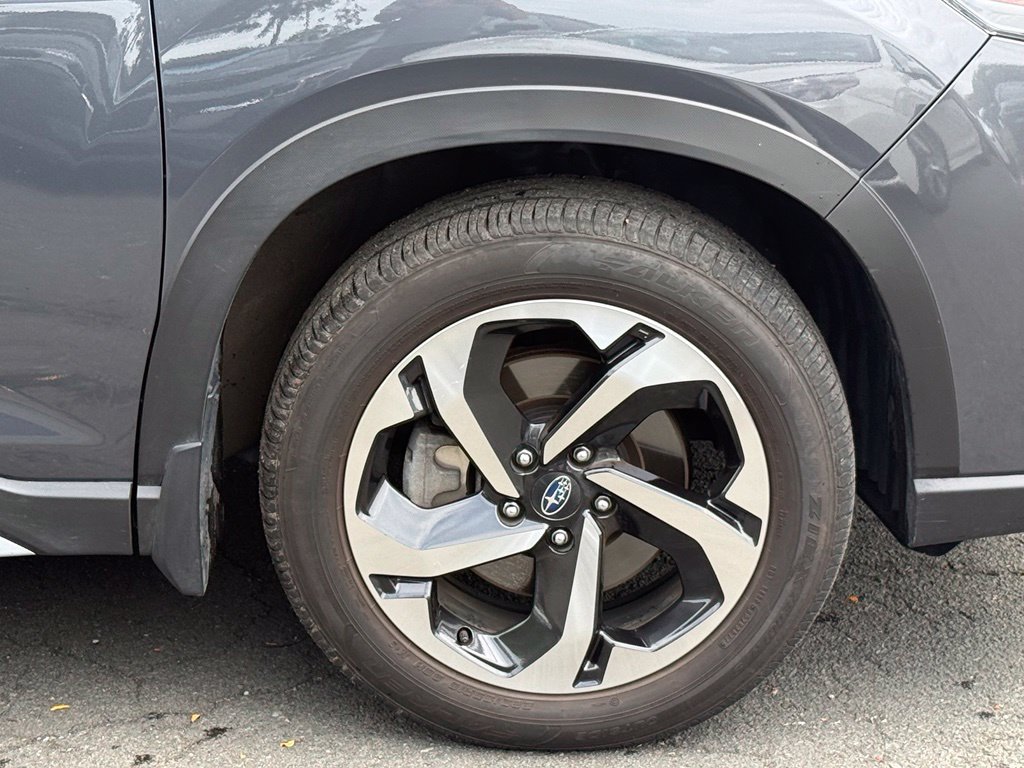 Used 2023 Subaru Forester Touring AWD/4WD image 6