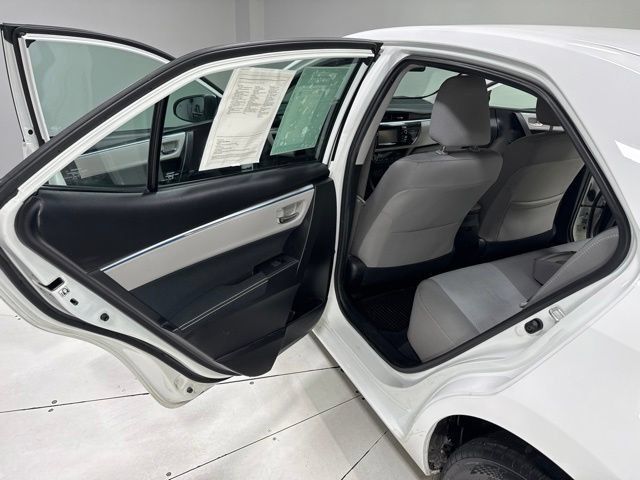 Used 2016 Toyota Corolla LE FWD image 16