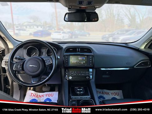 Used 2017 Jaguar F-PACE 20d Sport Utility 4D image 12