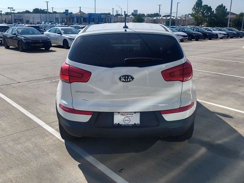 Used 2016 Kia Sportage LX AWD/4WD image 8