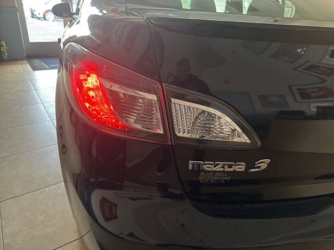 Used 2011 MAZDA MAZDA3 s Sport image 21