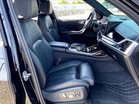 Used 2023 BMW X7 xDrive40i w/ Executive Package AWD/4WD image 9