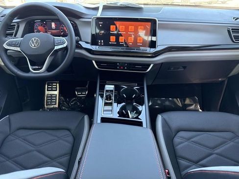 New 2026 Volkswagen Atlas Peak Edition image 21
