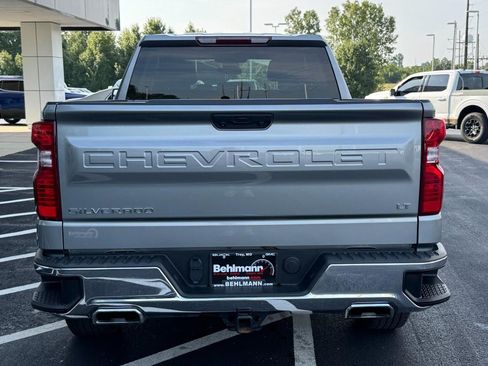 Used 2024 Chevrolet Silverado 1500 LT w/ Z71 Off-Road Package AWD/4WD image 5