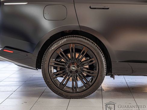 Used 2023 Land Rover Range Rover Long Wheelbase Autobiography image 10