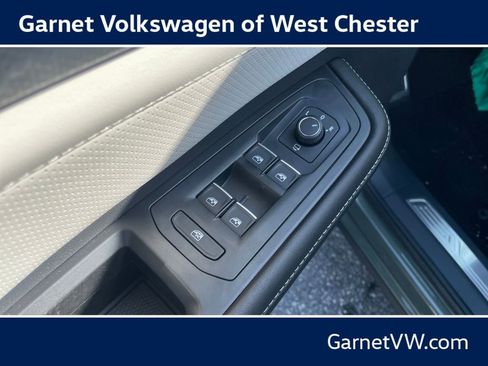 New 2026 Volkswagen Atlas Cross Sport SEL Premium R-Line AWD/4WD image 11