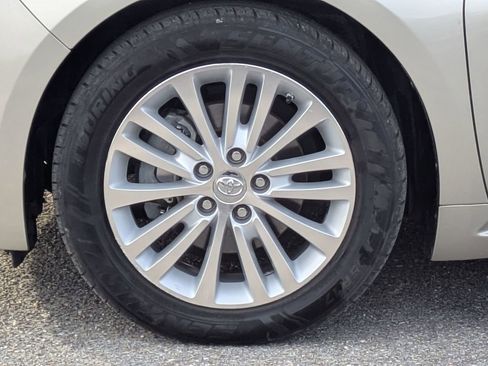 Used 2015 Toyota Avalon XLE Touring image 11