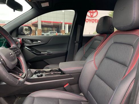 Used 2025 Chevrolet Equinox RS image 10