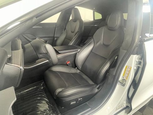 Used 2023 Tesla Model S Standard Range image 24
