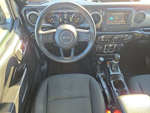 Used 2019 Jeep Wrangler Unlimited Sport S image 27