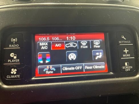 Used 2019 Dodge Journey SE w/ Connectivity Group FWD image 18