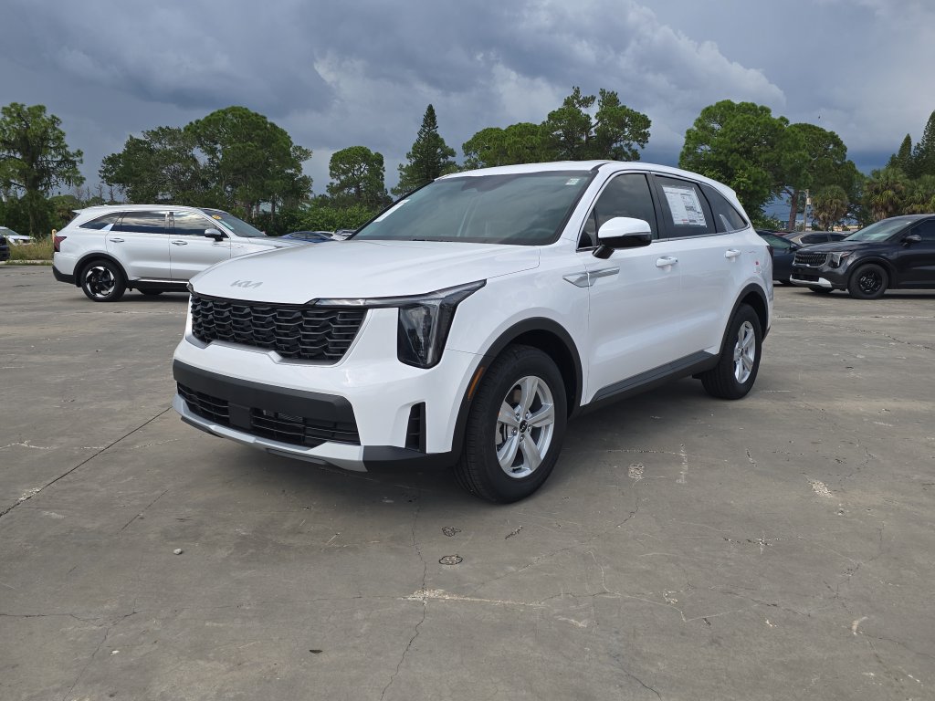 New 2026 Kia Sorento LX FWD image 4