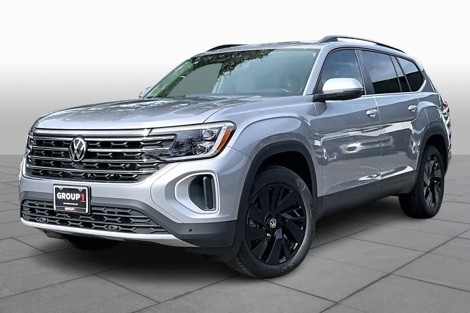 New 2026 Volkswagen Atlas SE FWD image 1